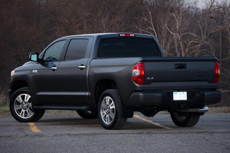  Toyota Tundra Platinum 4x4 2014 года  (фото 3 из 32)